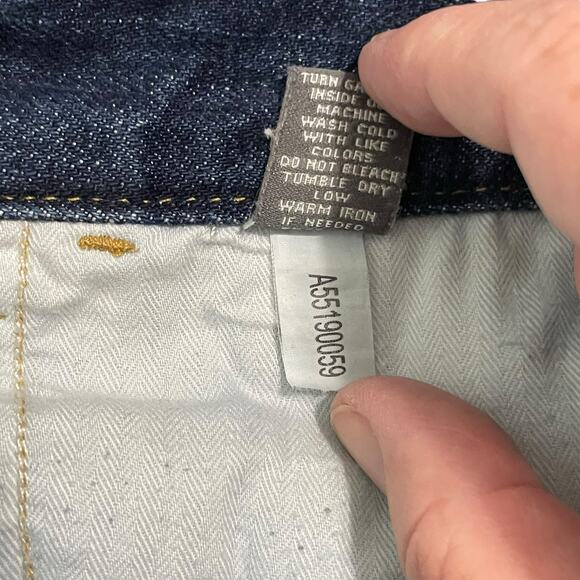 Abercrombie and Fitch Womens Jeans Size 4 Distressed Capri Blue Jeans Dark Wash - Picture 9 of 12